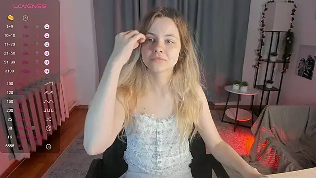 DreamSinder online show from December 4, 2025, 6:23 am