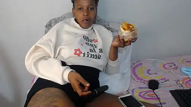 SluttyKayy online show from November 16, 2025, 11:15 am