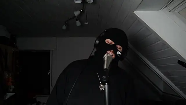 Symph0ny 0f Gh0sts online show from February 13, 2026, 9:15 pm