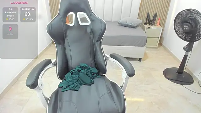 Aziz daud online show from April 14, 2026, 7:08 pm