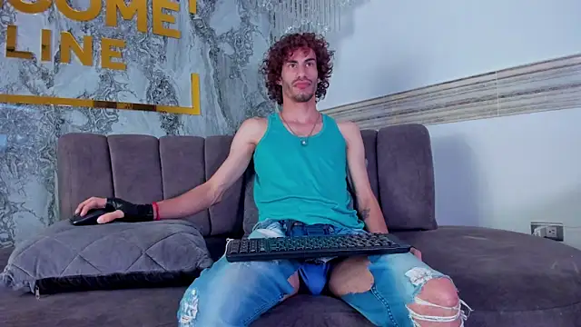 elias sn0w online show from October 29, 2025, 8:08 pm