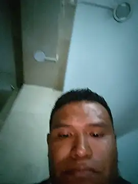 Snapshot of Javier0211 chatting on July 18, 2026, 4:10 am Javier0211 online show from July 18, 2026, 4:10 am