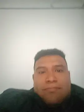 Snapshot of Javier0211 chatting on July 12, 2026, 10:10 pm Javier0211 online show from July 12, 2026, 10:10 pm