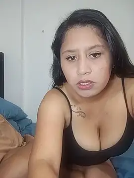 laurita goloza39 online show from November 12, 2025, 5:17 pm