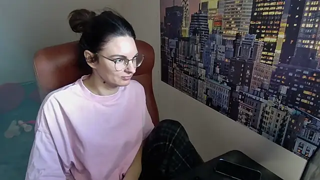 kinkysarahx online show from March 20, 2026, 2:40 pm