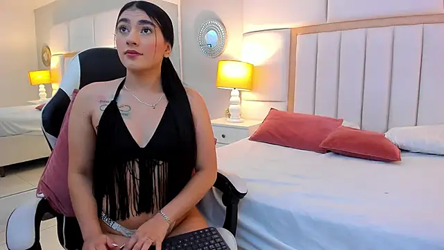 AnnyeWatson online show from January 13, 2026, 1:48 pm