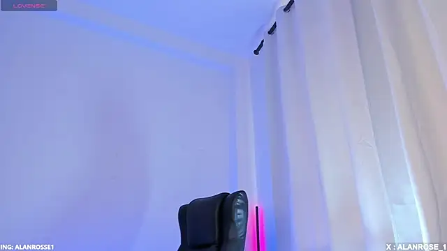 AlanRose01 online show from November 12, 2025, 1:37 pm