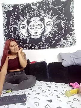 emily n abby online show from December 17, 2025, 1:27 pm