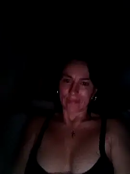 Luna 7777 online show from April 5, 2026, 8:37 pm