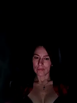 Luna 7777 online show from April 17, 2026, 7:38 pm