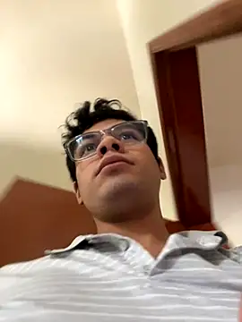 Twistermc11 online show from November 8, 2025, 7:39 pm