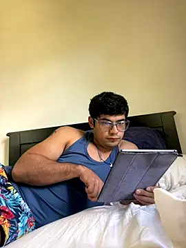 Twistermc11 online show from November 1, 2025, 6:02 pm