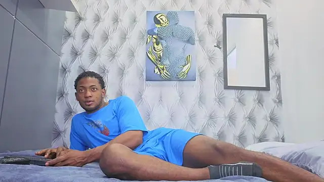 Snapshot of Stevenbrand chatting on November 18, 2025, 8:01 pm Stevenbrand online show from November 18, 2025, 8:01 pm