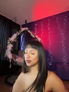 Snapshot of Nefertari__ chatting on October 27, 2025, 12:06 pm Nefertari online show from October 27, 2025, 12:06 pm