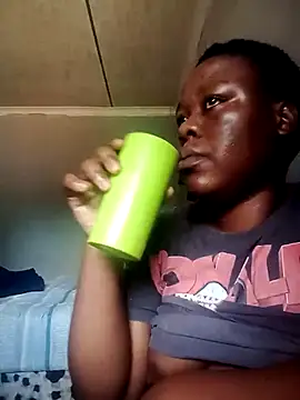 Roronae online show from March 18, 2026, 12:19 pm