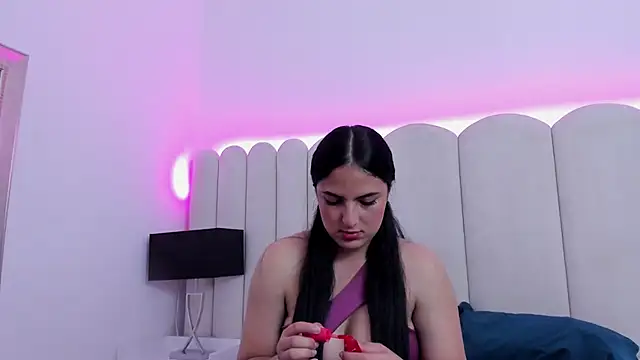 AuraSky  online show from October 21, 2025, 7:13 pm