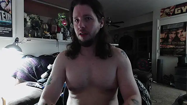 biggerisbetter12 online show from March 19, 2026, 6:57 am