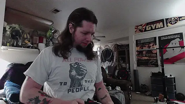 biggerisbetter12 online show from July 16, 2026, 6:49 pm