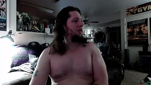 biggerisbetter12 online show from November 2, 2025, 3:50 pm