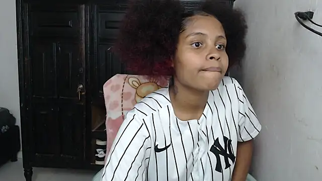 Snapshot of kataleya2021 chatting on October 20, 2025, 3:52 am kataleya2021 online show from October 20, 2025, 3:52 am