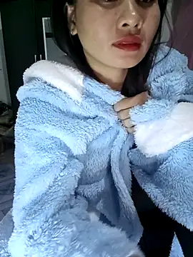 Chmdiemd online show from November 28, 2025, 5:02 pm