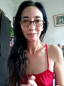 princessD077 online show from November 10, 2025, 4:39 am