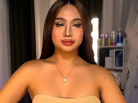 Snapshot of BigBrownCock_Candice chatting on March 7, 2026, 3:17 pm BigBrownCock Candice online show from March 7, 2026, 3:17 pm