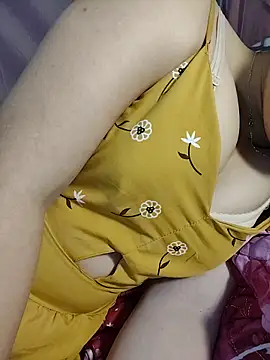 Sinhlinh2020 online show from May 19, 2026, 9:55 pm