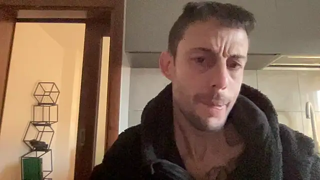 Snapshot of Drgghjkkk chatting on February 25, 2026, 7:19 am Drgghjkkk online show from February 25, 2026, 7:19 am