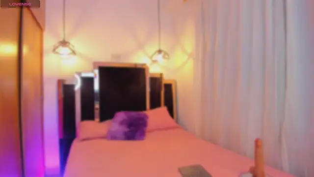 Snapshot of cassieestevens chatting on October 18, 2025, 2:24 am cassieestevens online show from October 18, 2025, 2:24 am