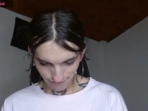 Snapshot of Scarlett_crastrawberry chatting on April 23, 2026, 1:56 am Scarlett crastrawberry online show from April 23, 2026, 1:56 am