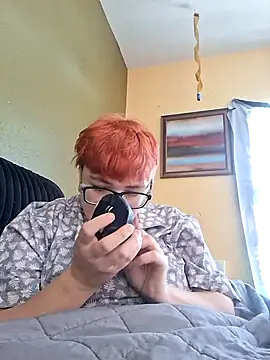 faithorsini8 online show from April 15, 2026, 2:43 pm