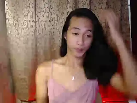 taylaxuxu online show from November 22, 2025, 10:36 am