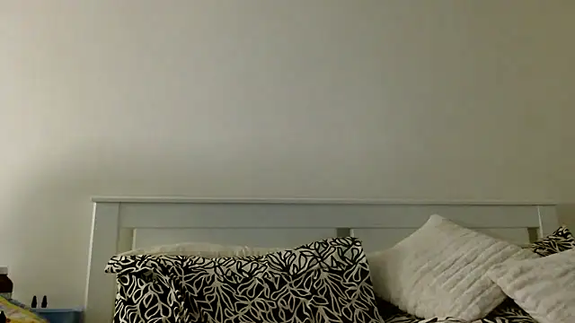 Snapshot of Dixie_Duchess chatting on October 21, 2025, 8:19 pm Dixie Duchess online show from October 21, 2025, 8:19 pm