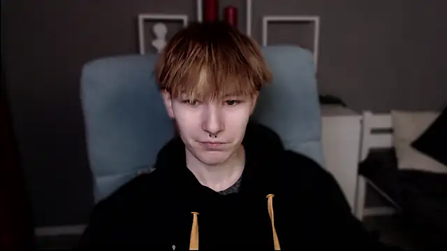 Snapshot of guitarandangell chatting on February 25, 2026, 11:10 am guitarandangell online show from February 25, 2026, 11:10 am