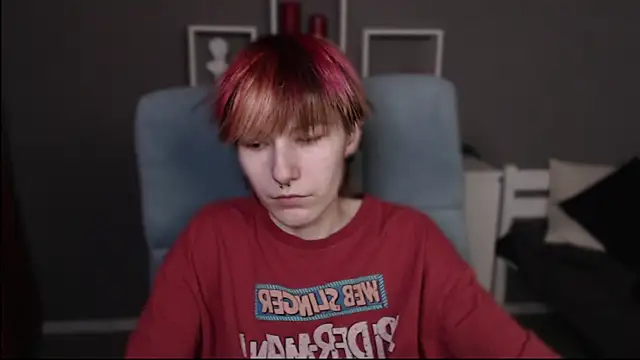 guitarandangell online show from April 2, 2026, 11:17 am