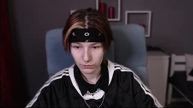 Snapshot of guitarandangell chatting on January 18, 2026, 9:02 am guitarandangell online show from January 18, 2026, 9:02 am