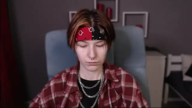 Snapshot of guitarandangell chatting on January 16, 2026, 5:11 am guitarandangell online show from January 16, 2026, 5:11 am