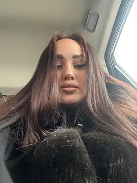 Snapshot of KiraSunshine chatting on January 12, 2026, 4:19 am KiraSunshine online show from January 12, 2026, 4:19 am