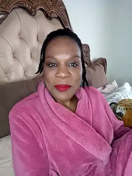 Hotcougar online show from November 4, 2025, 1:59 pm