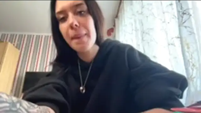 Snapshot of LoreleiFolta chatting on November 1, 2025, 11:15 am LoreleiFolta online show from November 1, 2025, 11:15 am