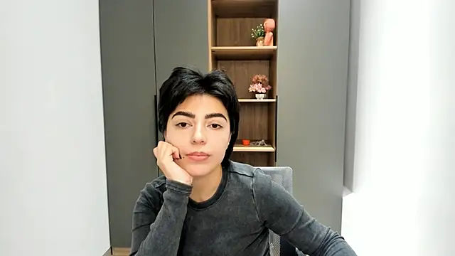 Snapshot of AnissaShyu chatting on October 21, 2025, 3:28 am AnissaShyu online show from October 21, 2025, 3:28 am