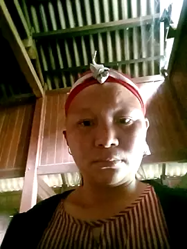 Snapshot of siro-zz chatting on October 22, 2025, 3:39 am siro-zz online show from October 22, 2025, 3:39 am