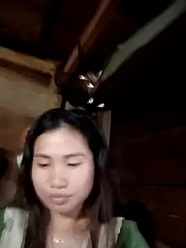 huhu-lele online show from October 20, 2025, 9:10 am