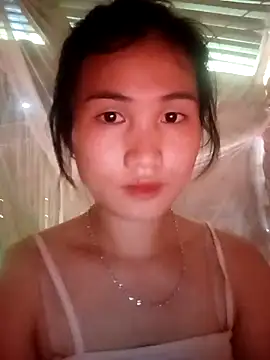 huhu-lele online show from October 23, 2025, 5:39 am