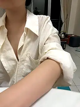 Minhee22 online show from November 12, 2025, 7:51 pm