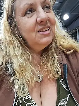 JennyInVegas online show from April 5, 2026, 2:40 am