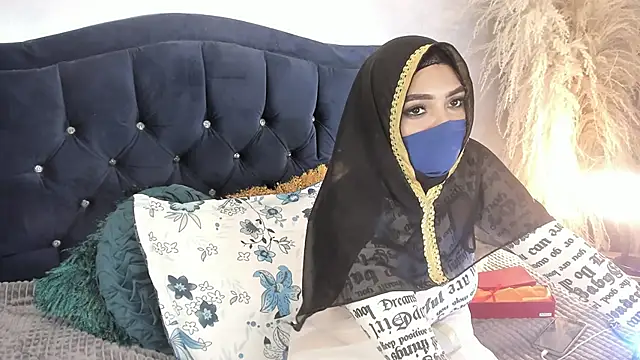 Inaya Khalifa online show from November 28, 2025, 12:00 am