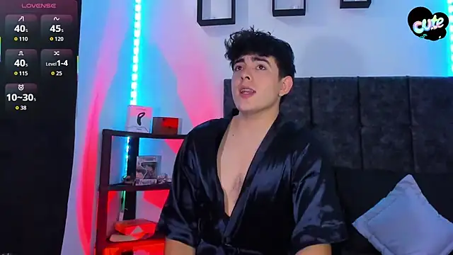 Theo Noxxx online show from November 25, 2025, 6:19 pm