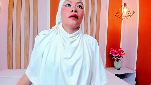 SophiaBeckerr online show from November 8, 2025, 7:28 pm